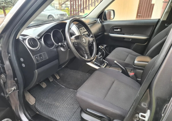 Suzuki Grand Vitara cena 32800 przebieg: 278000, rok produkcji 2011 z Kielce małe 46